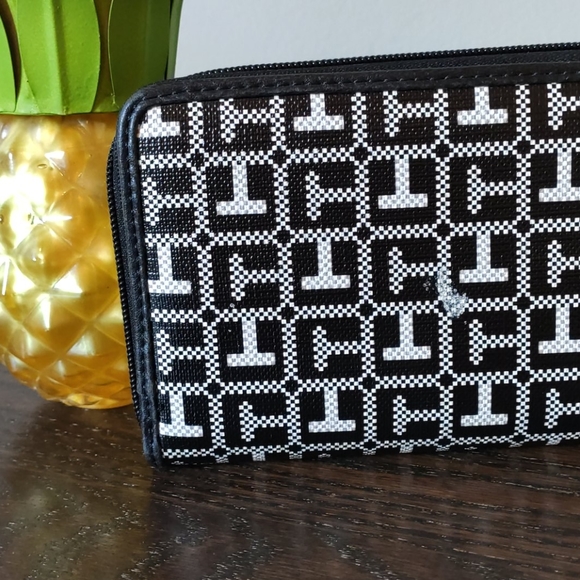 🍋 Tommy Hilfiger | Wallet 🍋 - Picture 3 of 4